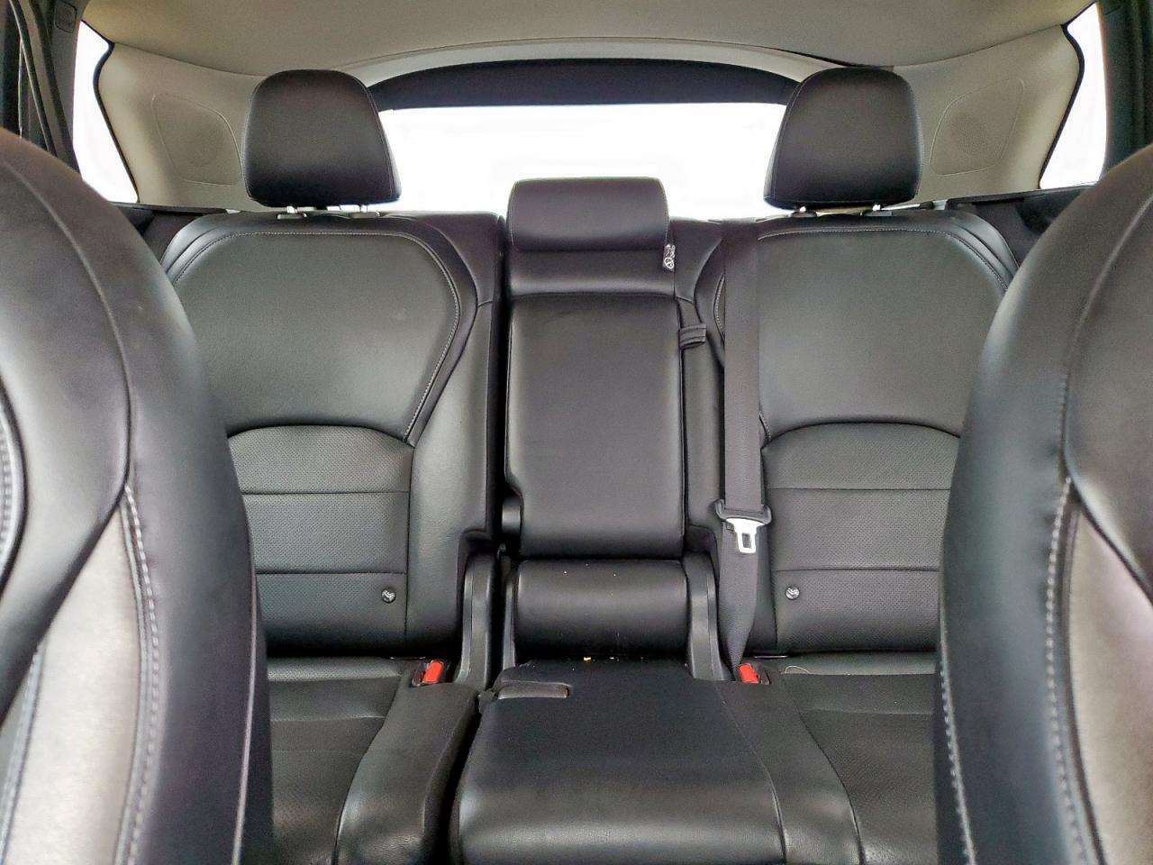 INFINITI Qx Essential Image 6