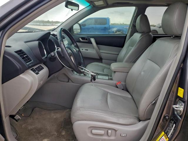 Toyota Highlander Se Image 10