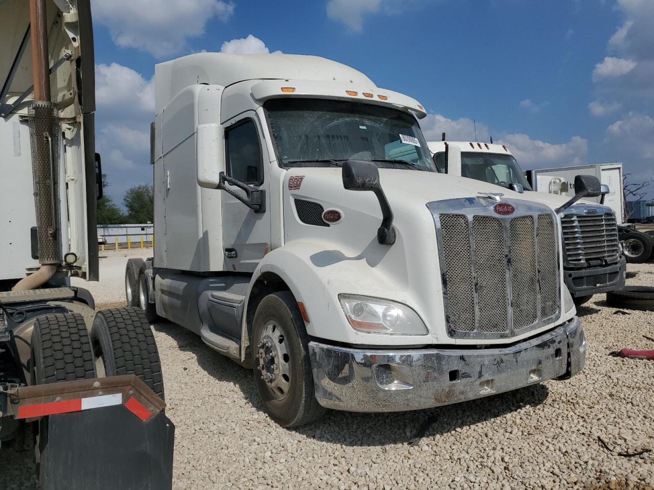 Peterbilt 579 Image 1