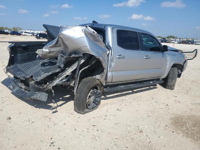 Toyota Tacoma Double Cab Image 12