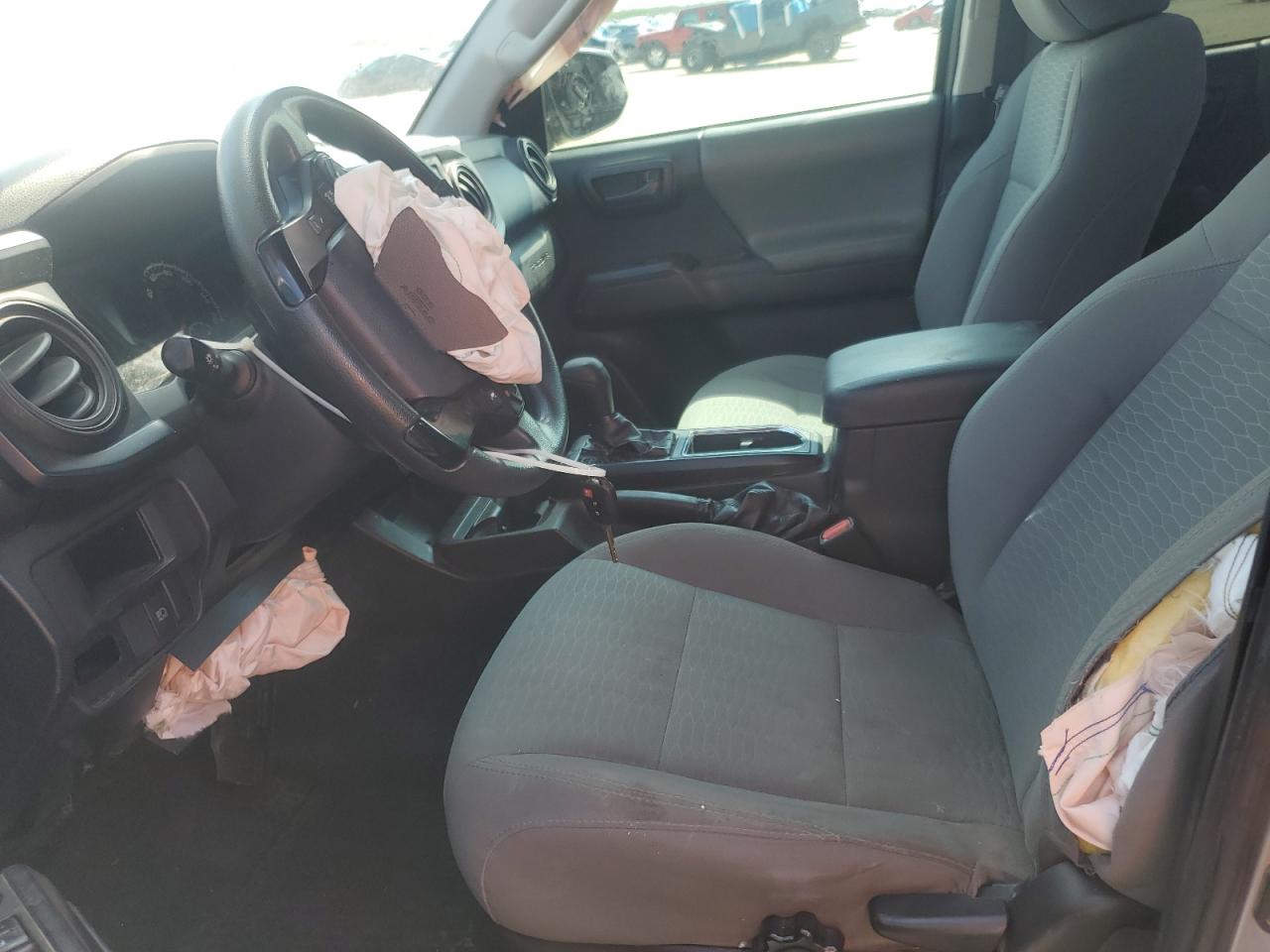 Toyota Tacoma Double Cab Image 10