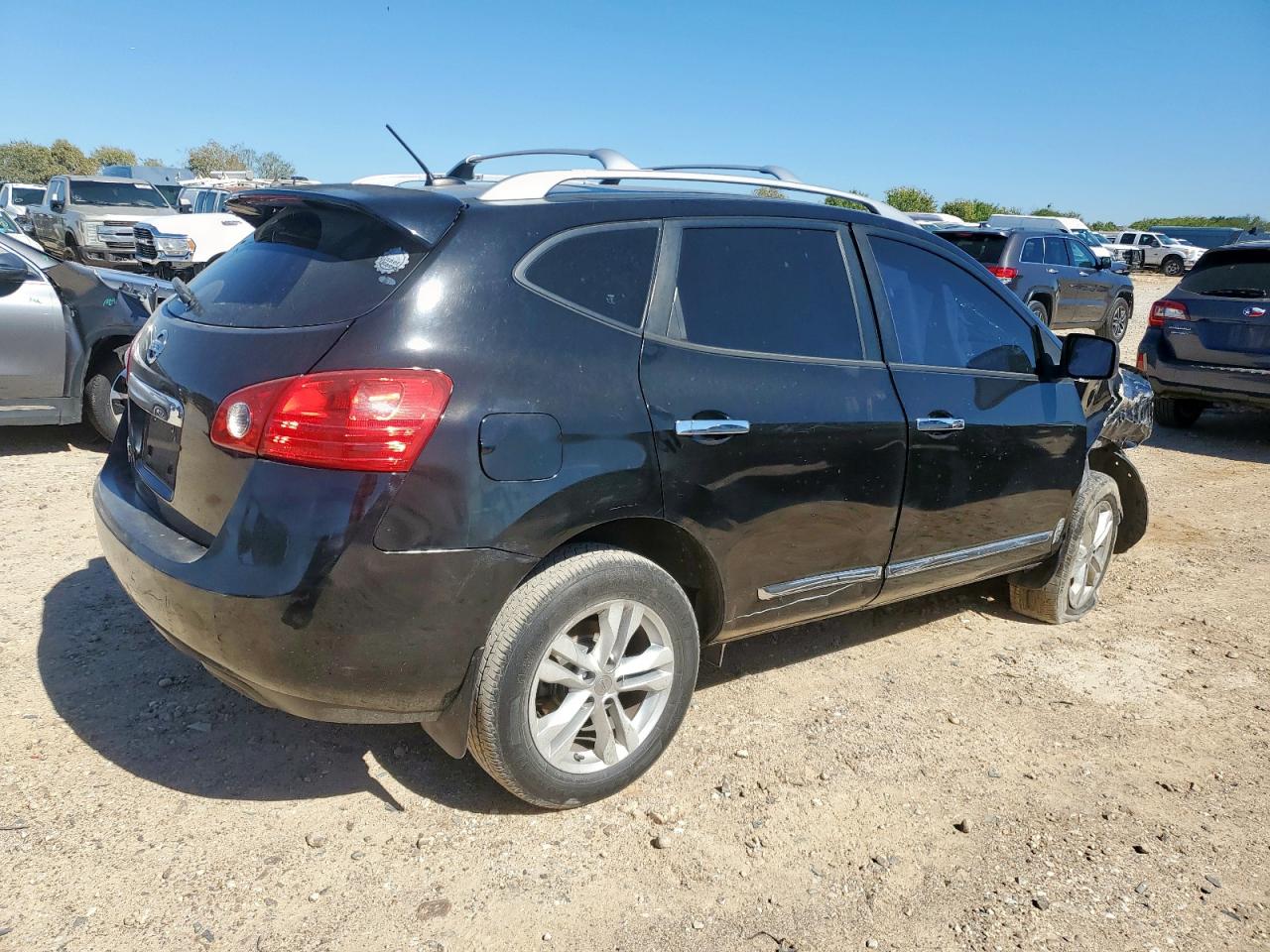 Nissan Rogue S Image 11