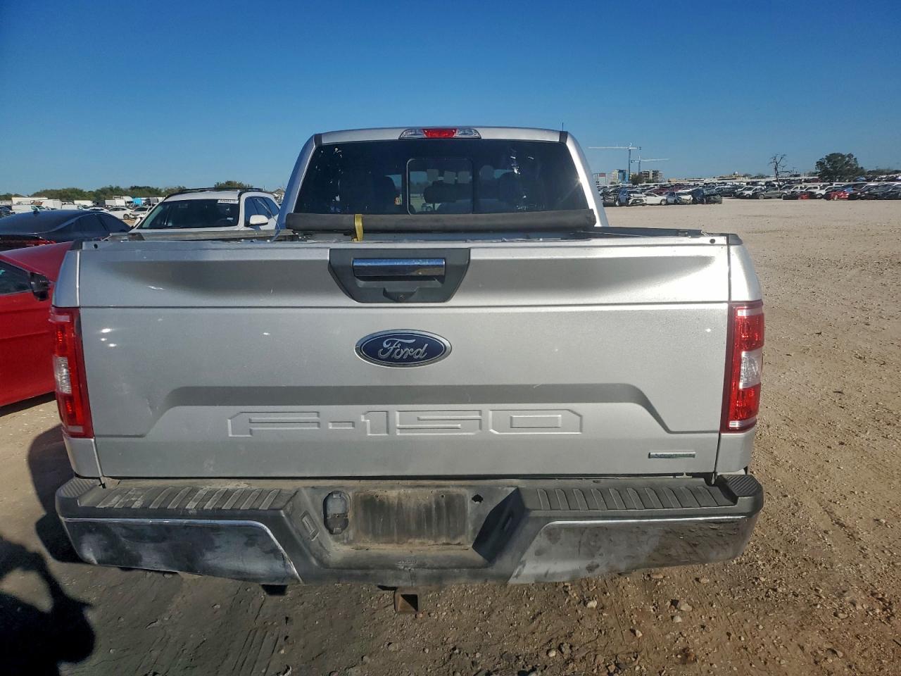 Ford F-150 Super Cab Image 4