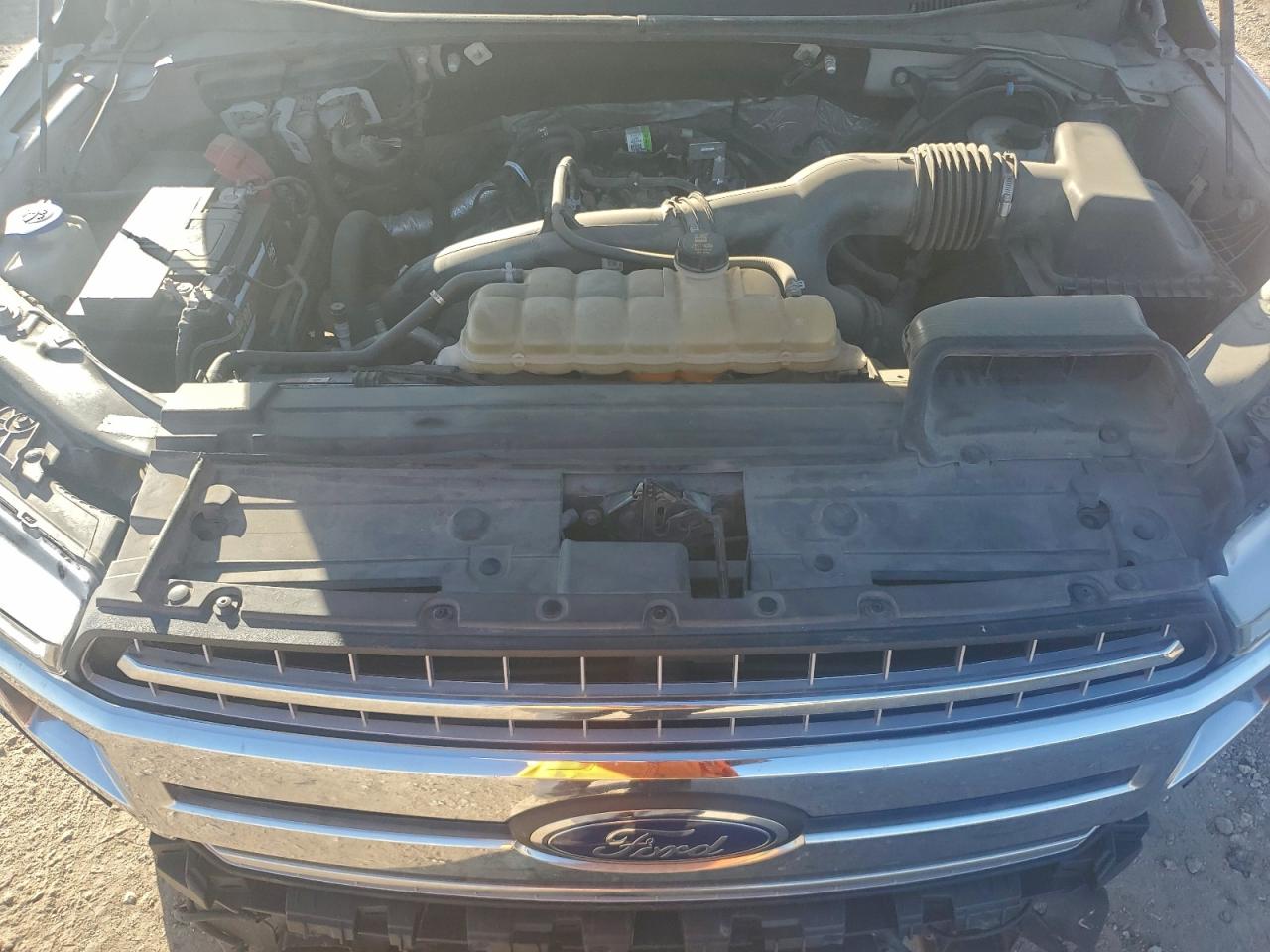 Ford F-150 Super Cab Image 7