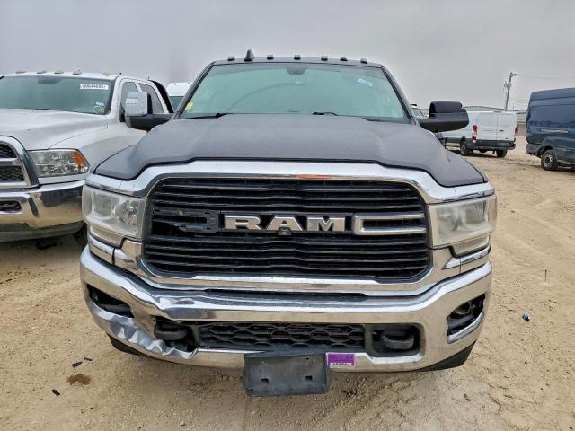 Ram 3500 Image 6