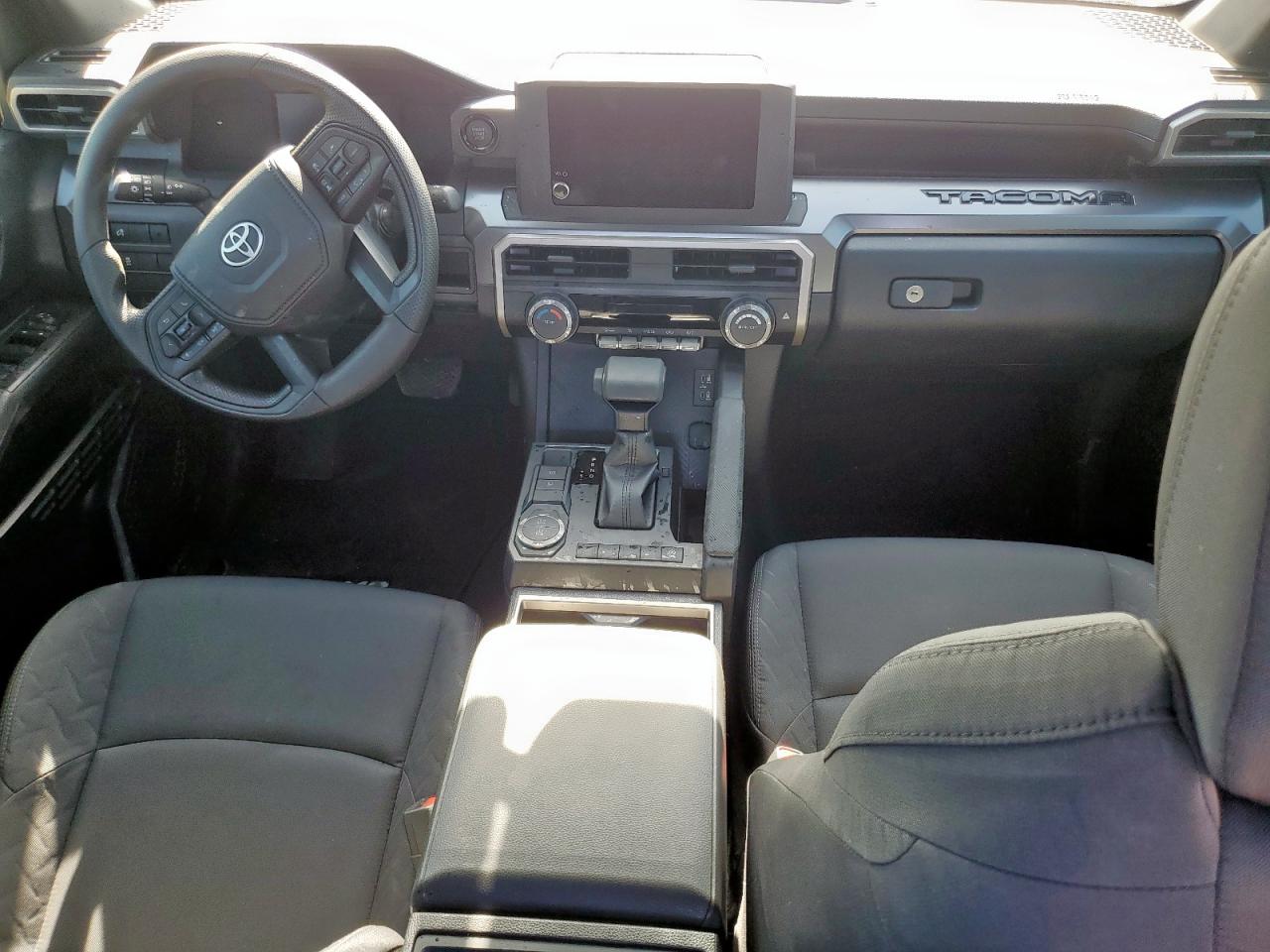 Toyota Tacoma Double Cab Image 12