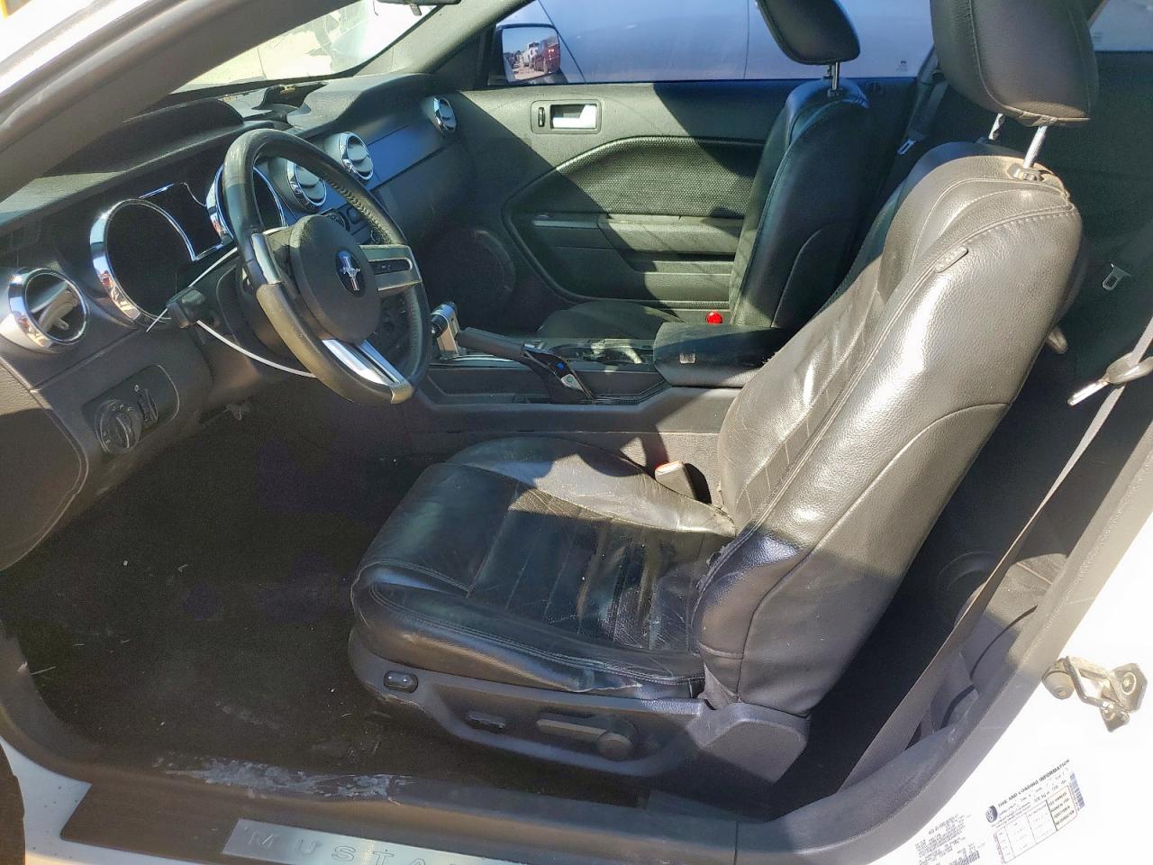 Ford Mustang Gt Image 9