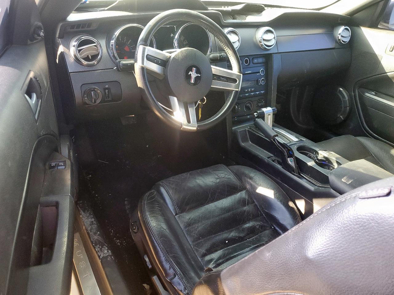 Ford Mustang Gt Image 5