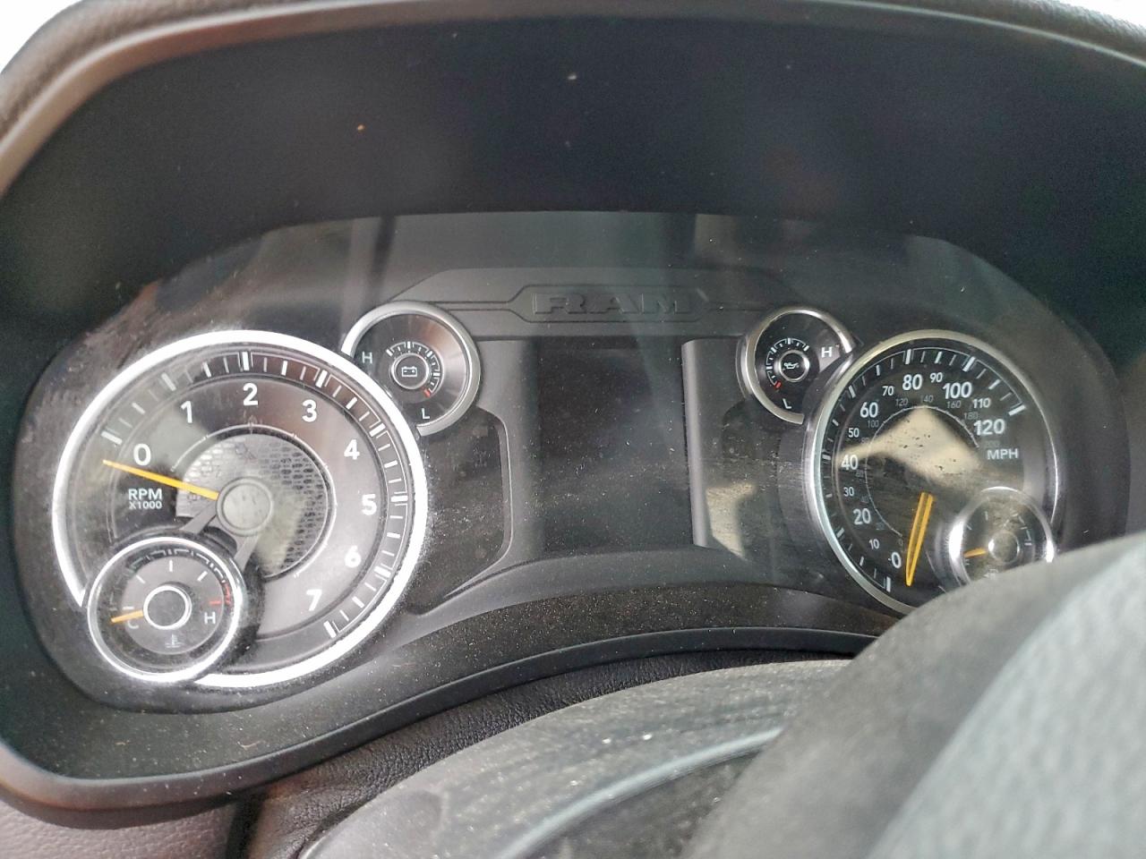 Ram 2500 Tradesman Image 4