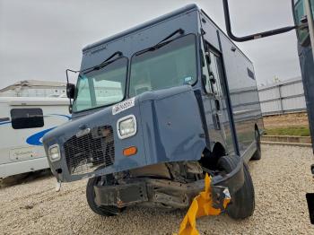  Salvage Freightliner Mt45