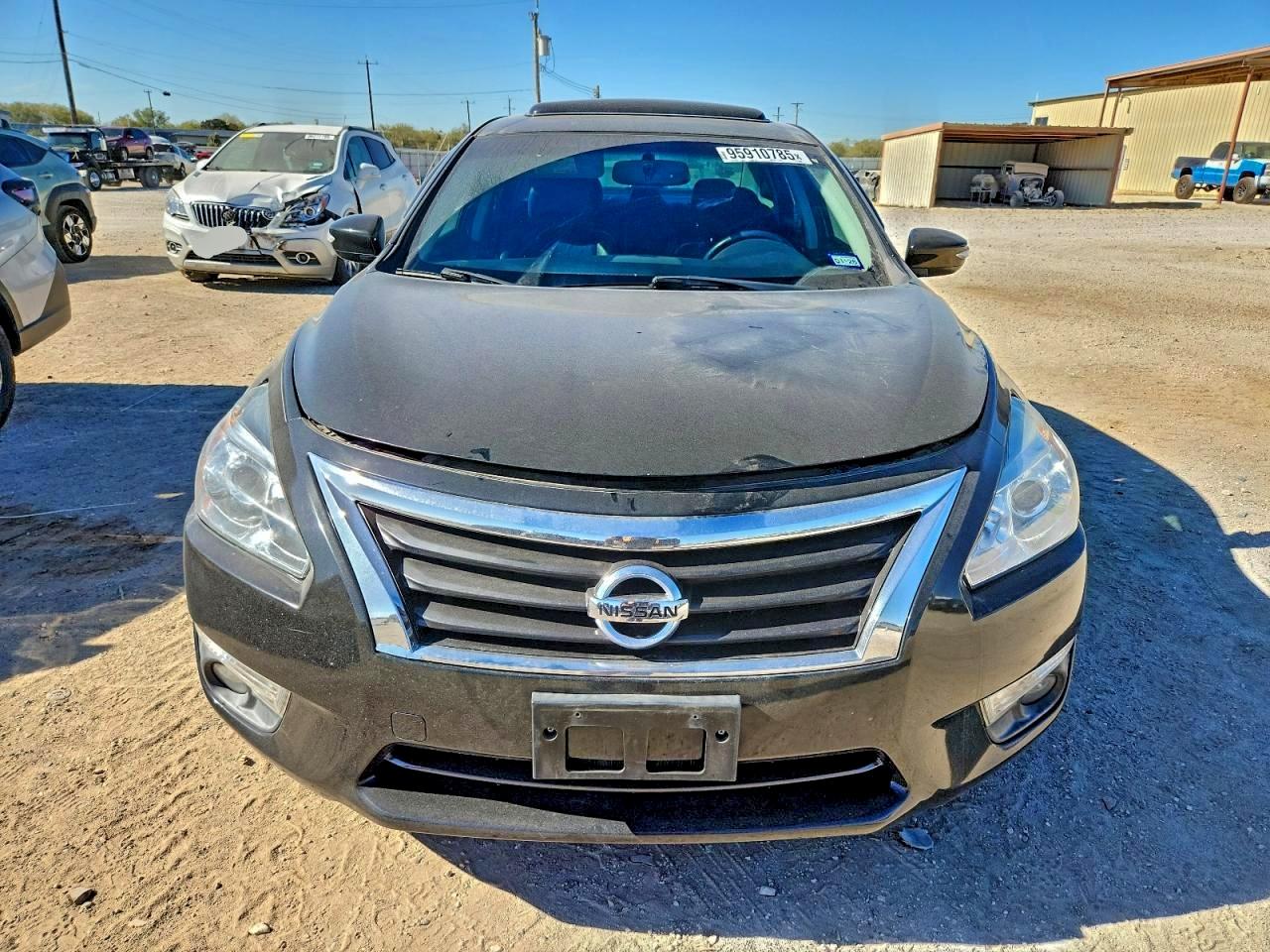 Nissan Altima 2.5 Image 4