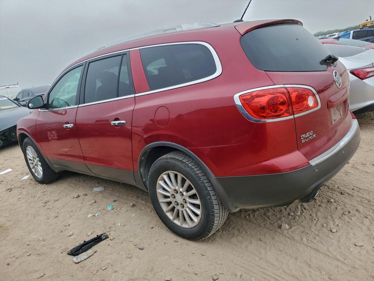 Buick Enclave Image 2