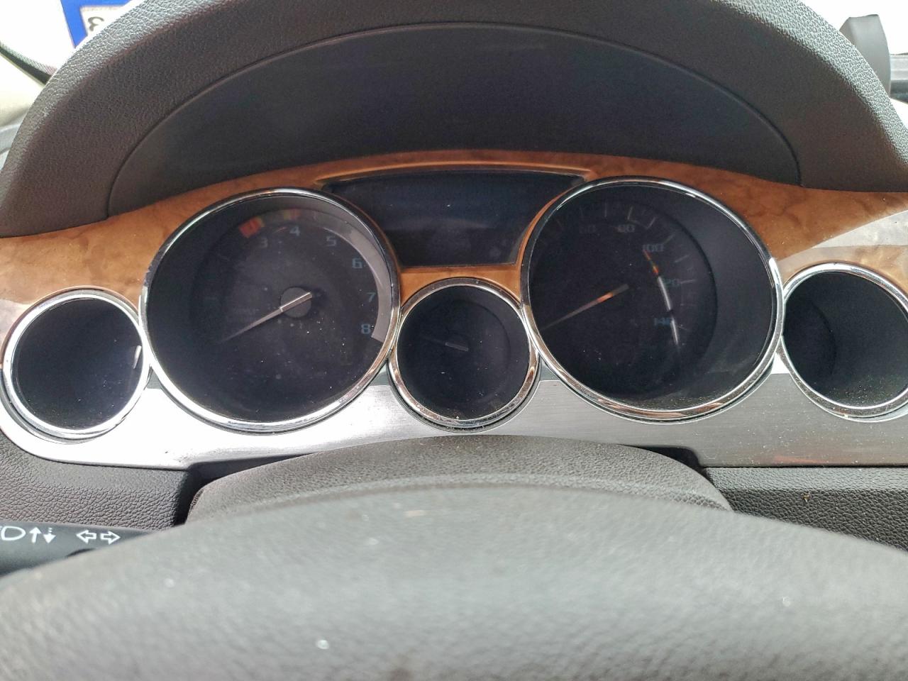 Buick Enclave Image 6