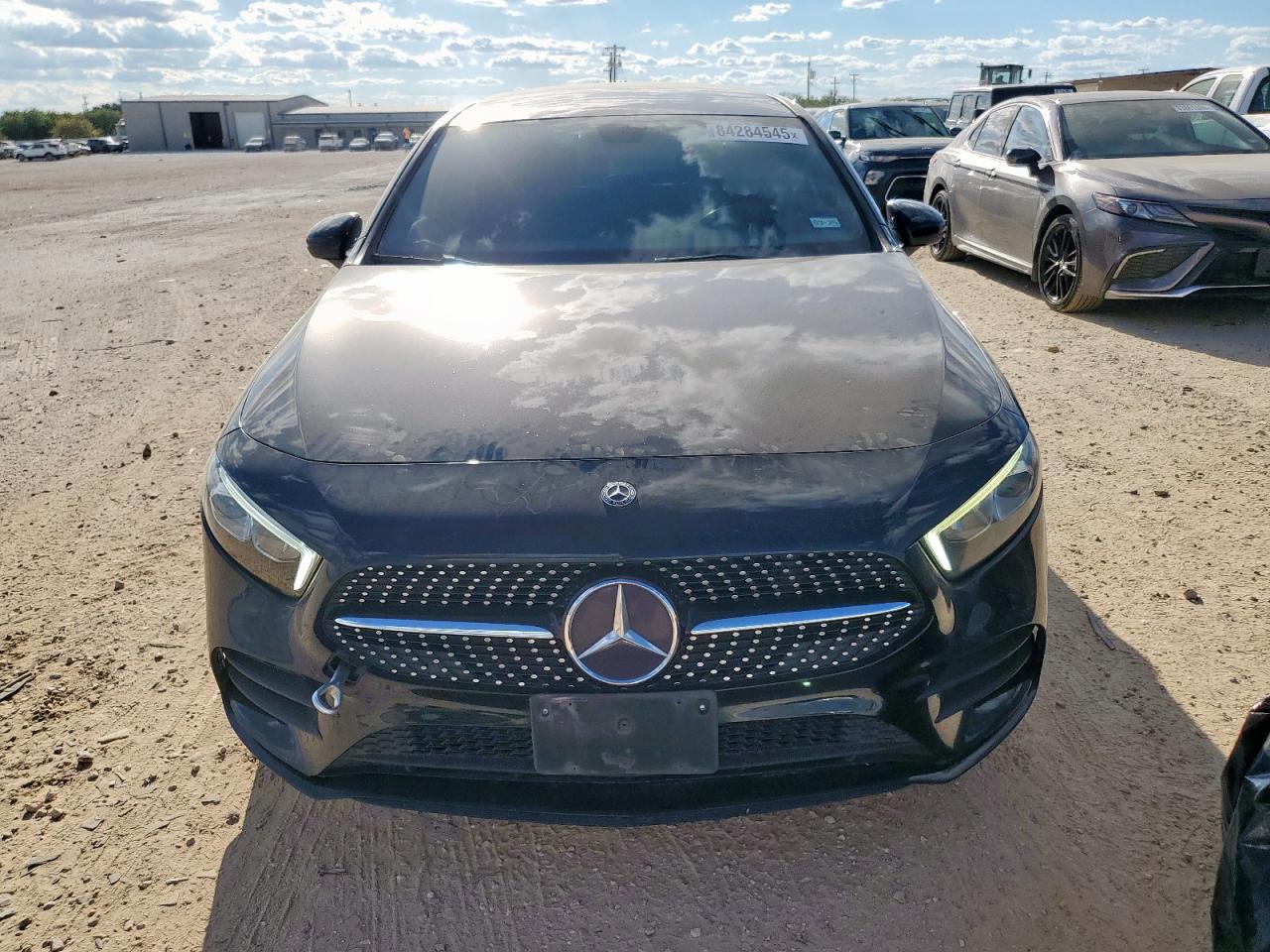 Mercedes-Benz A-Class 220 Image 2