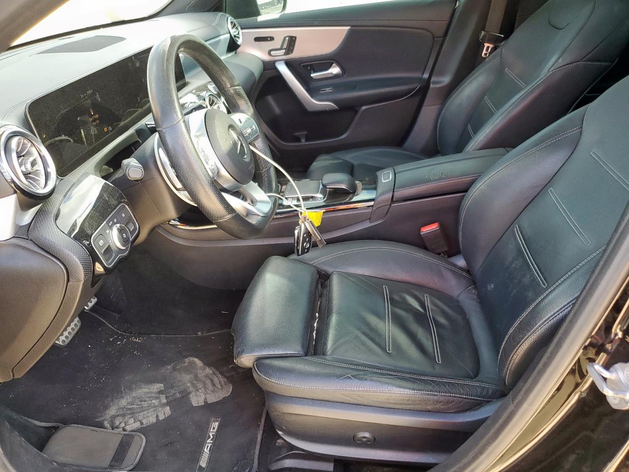 Mercedes-Benz A-Class 220 Image 9