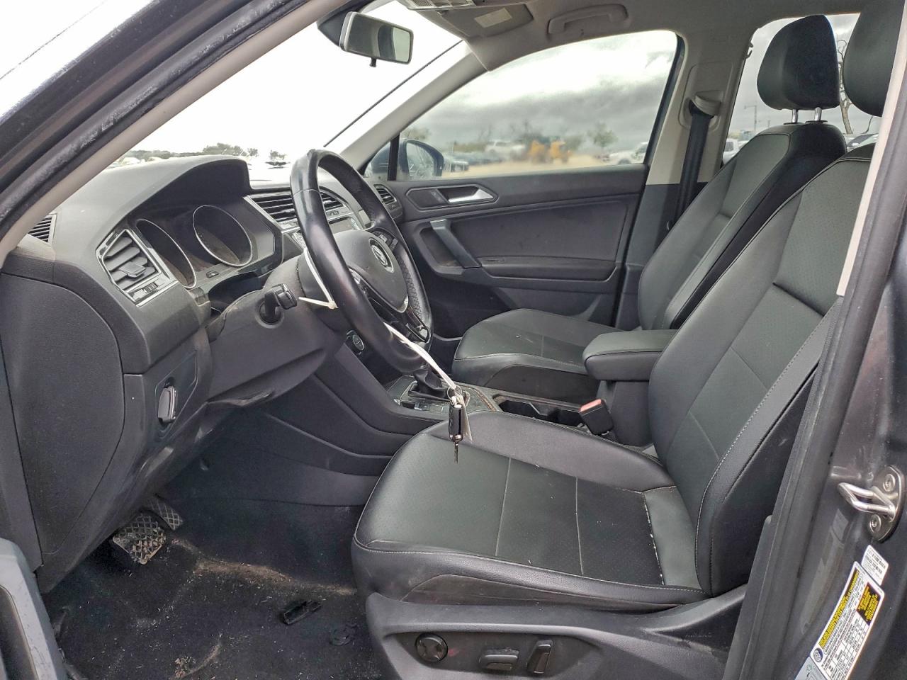 Volkswagen Tiguan Se Image 2