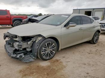  Salvage Lexus Es