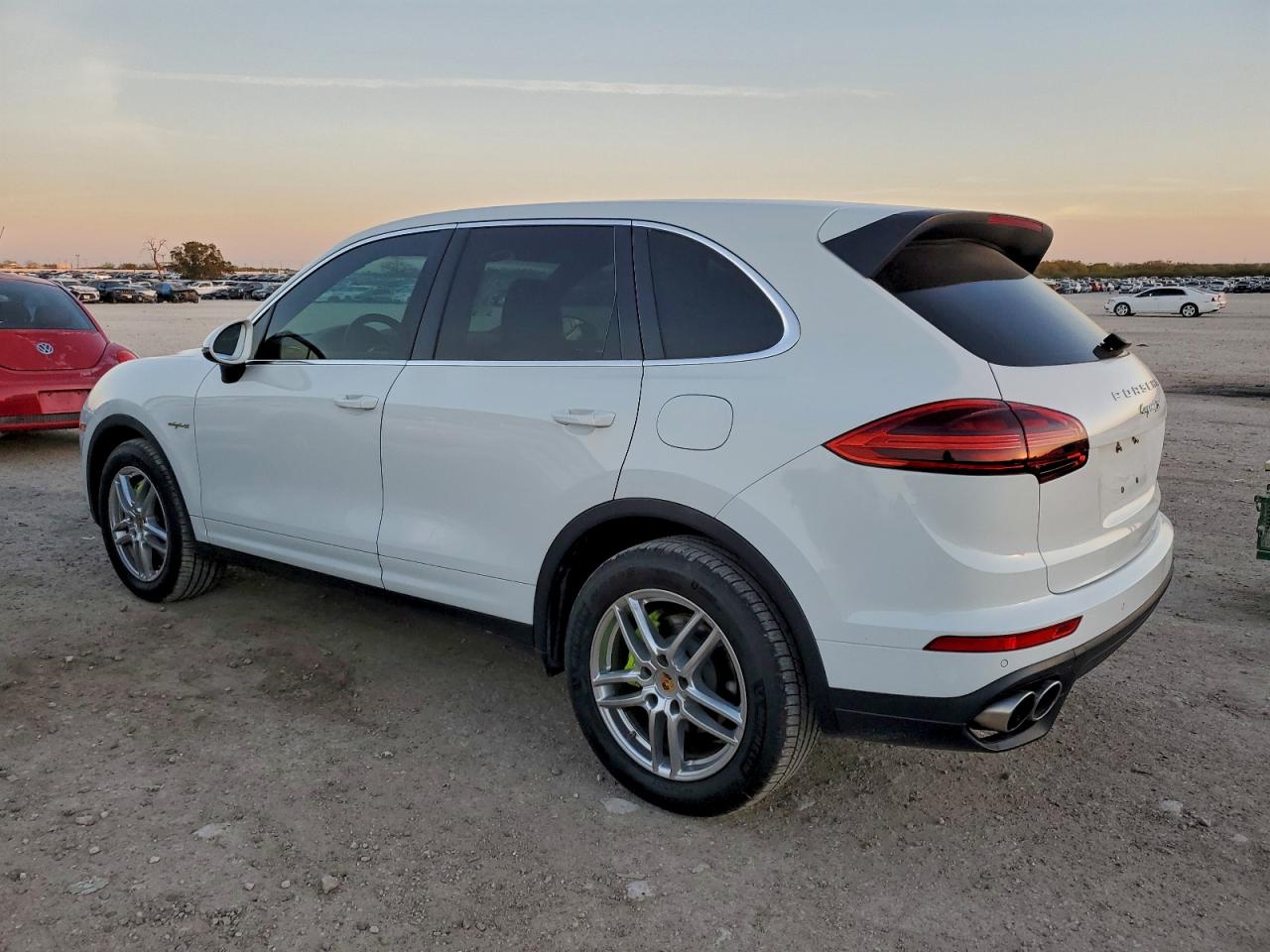 Porsche Cayenne Se Hybrid Image 3