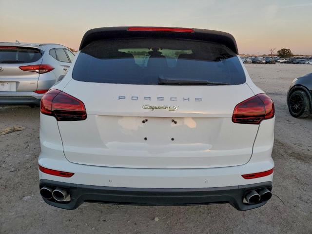 Porsche Cayenne Se Hybrid Image 2