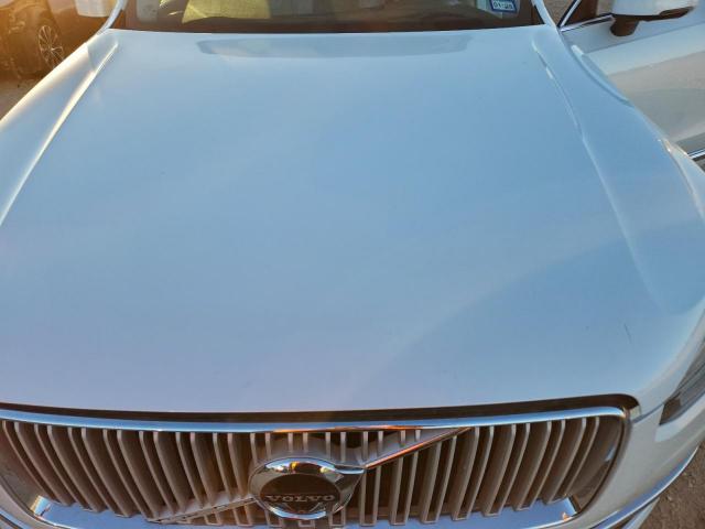 Volvo XC90 T6 Image 11