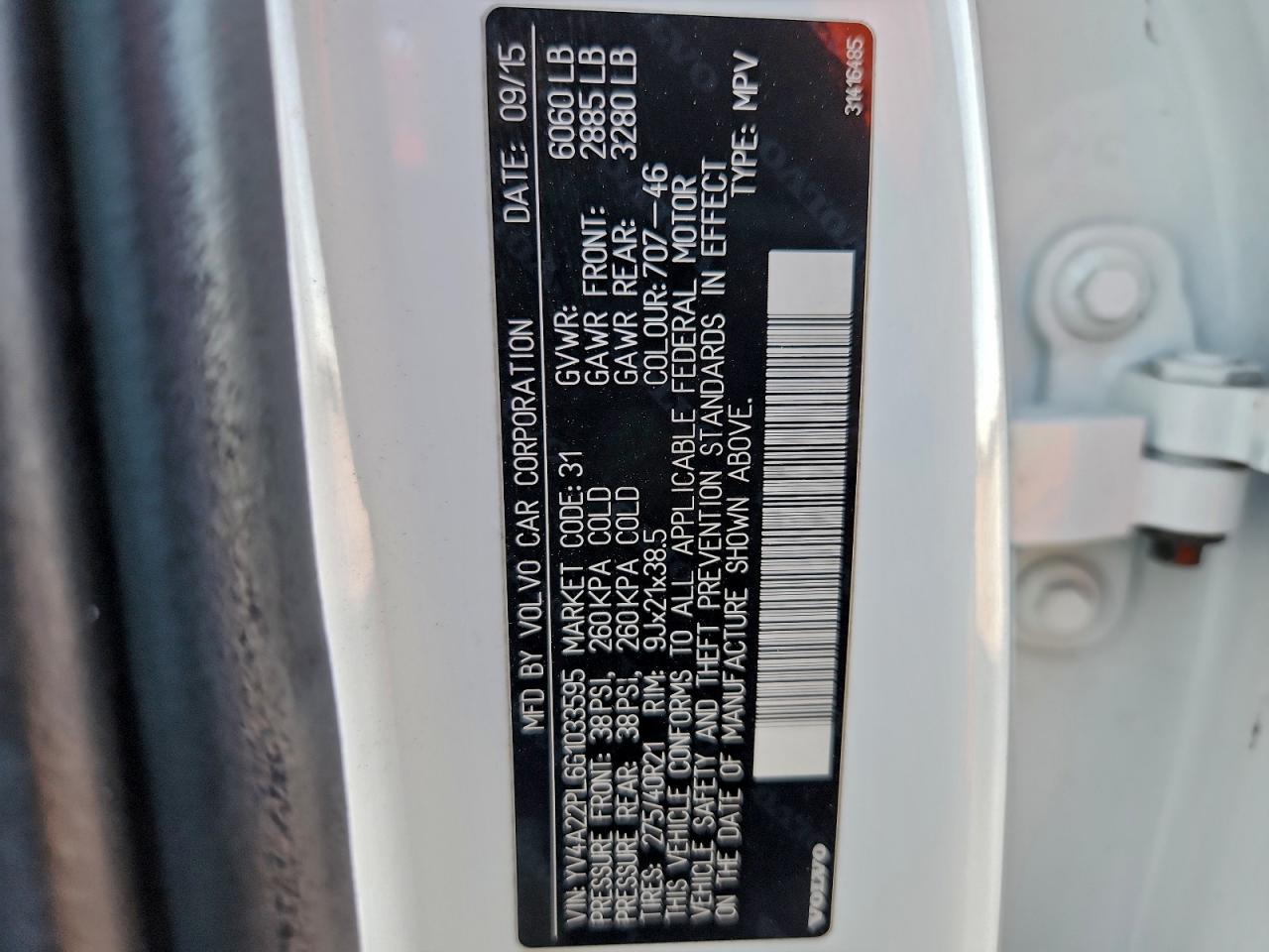 Volvo XC90 T6 Image 12