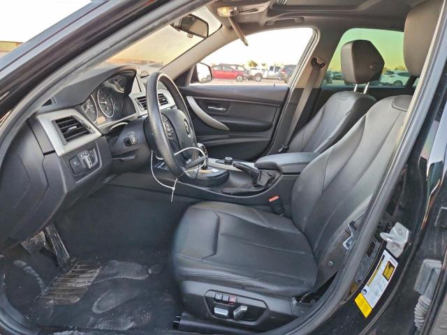 BMW 3 Series I Image 12