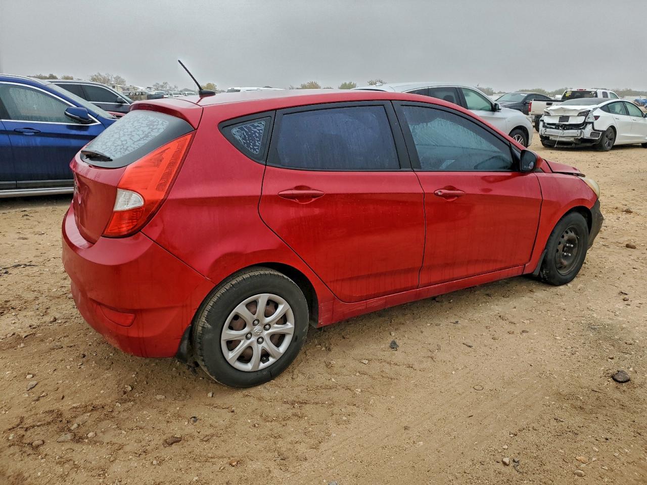Hyundai ACCENT Gls Image 3