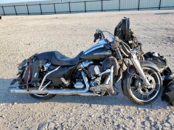  Salvage Harley-Davidson Fl