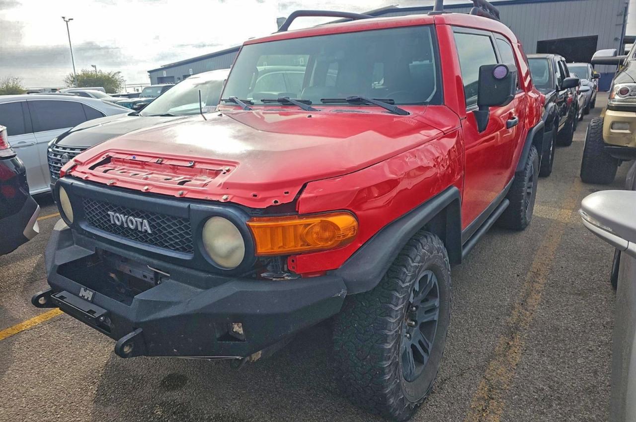 Toyota FJ Cruiser Image 1
