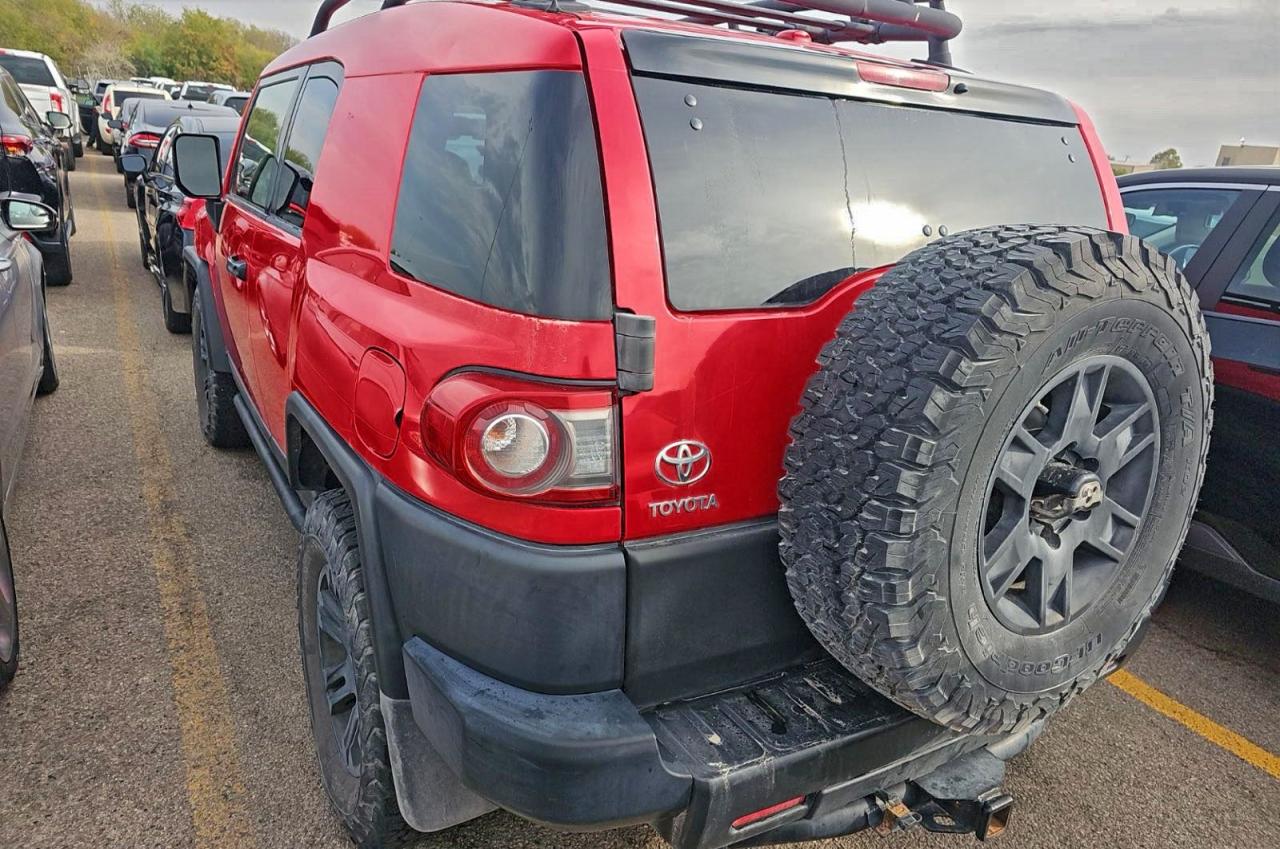 Toyota FJ Cruiser Image 4