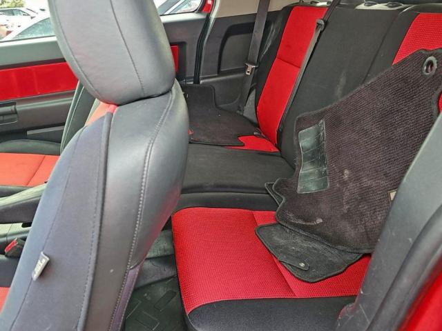 Toyota FJ Cruiser Image 6