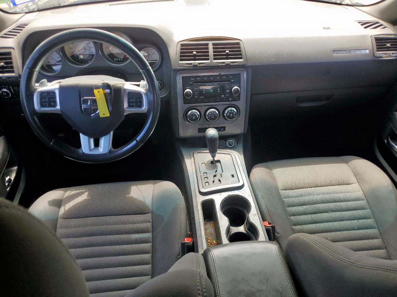 Dodge Challenger R/t Image 8