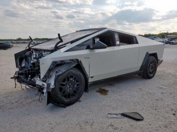  Salvage Tesla Cybertruck