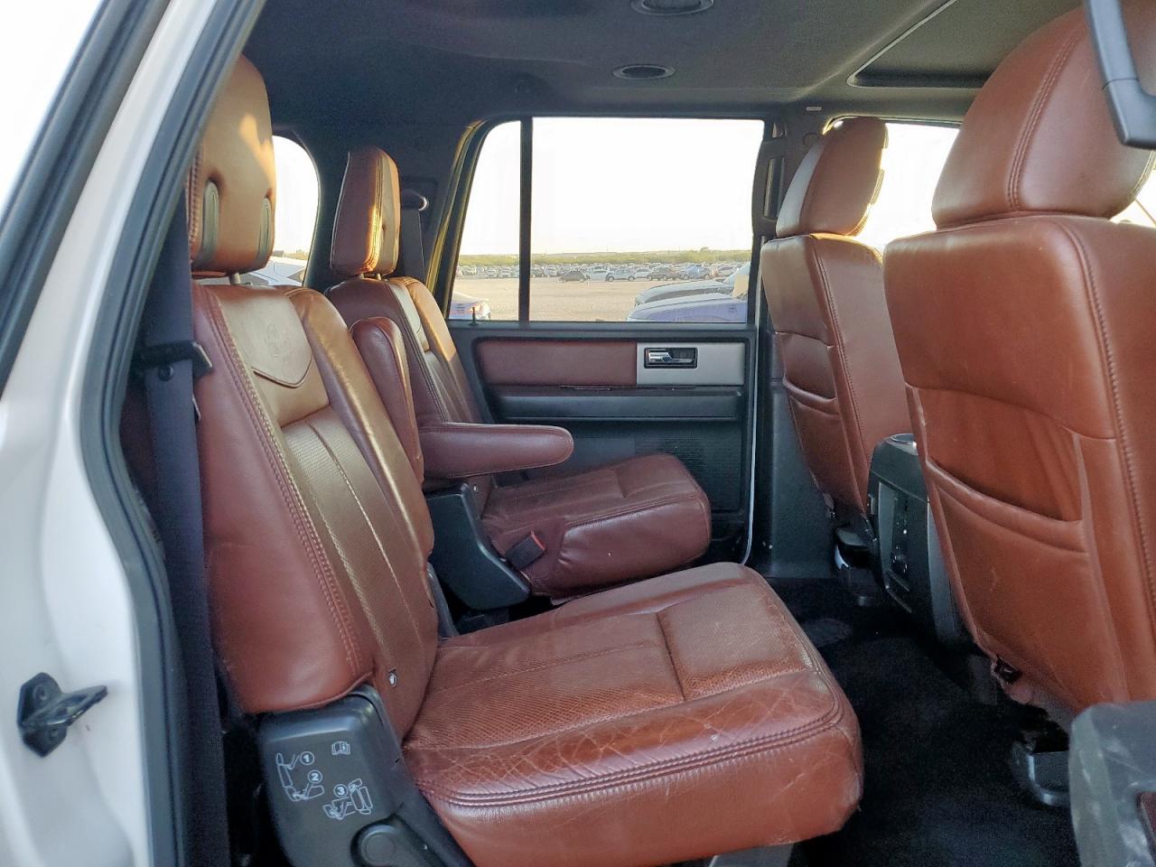 Ford Expedition El Xlt Image 11