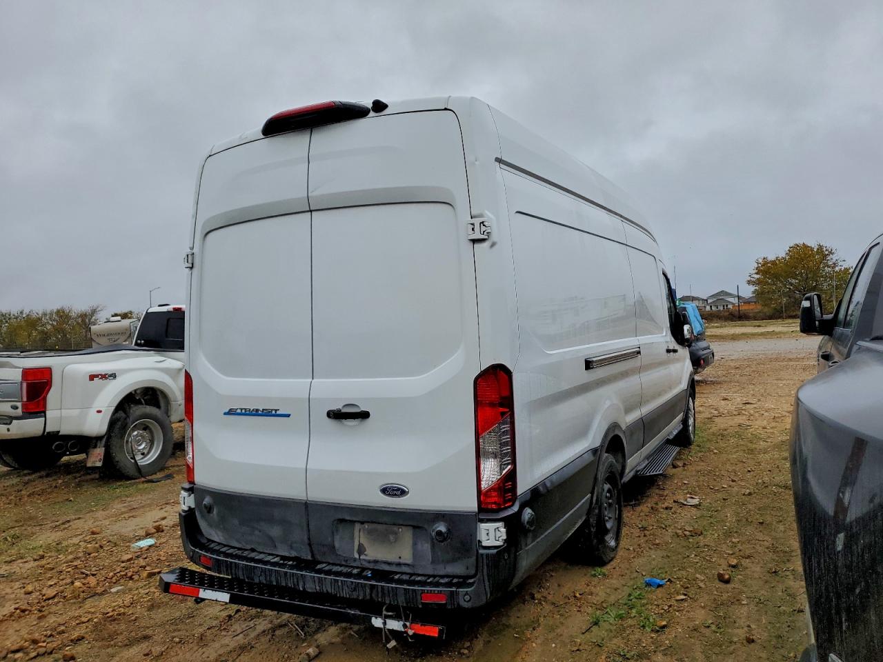 Ford Transit T-350 Image 2