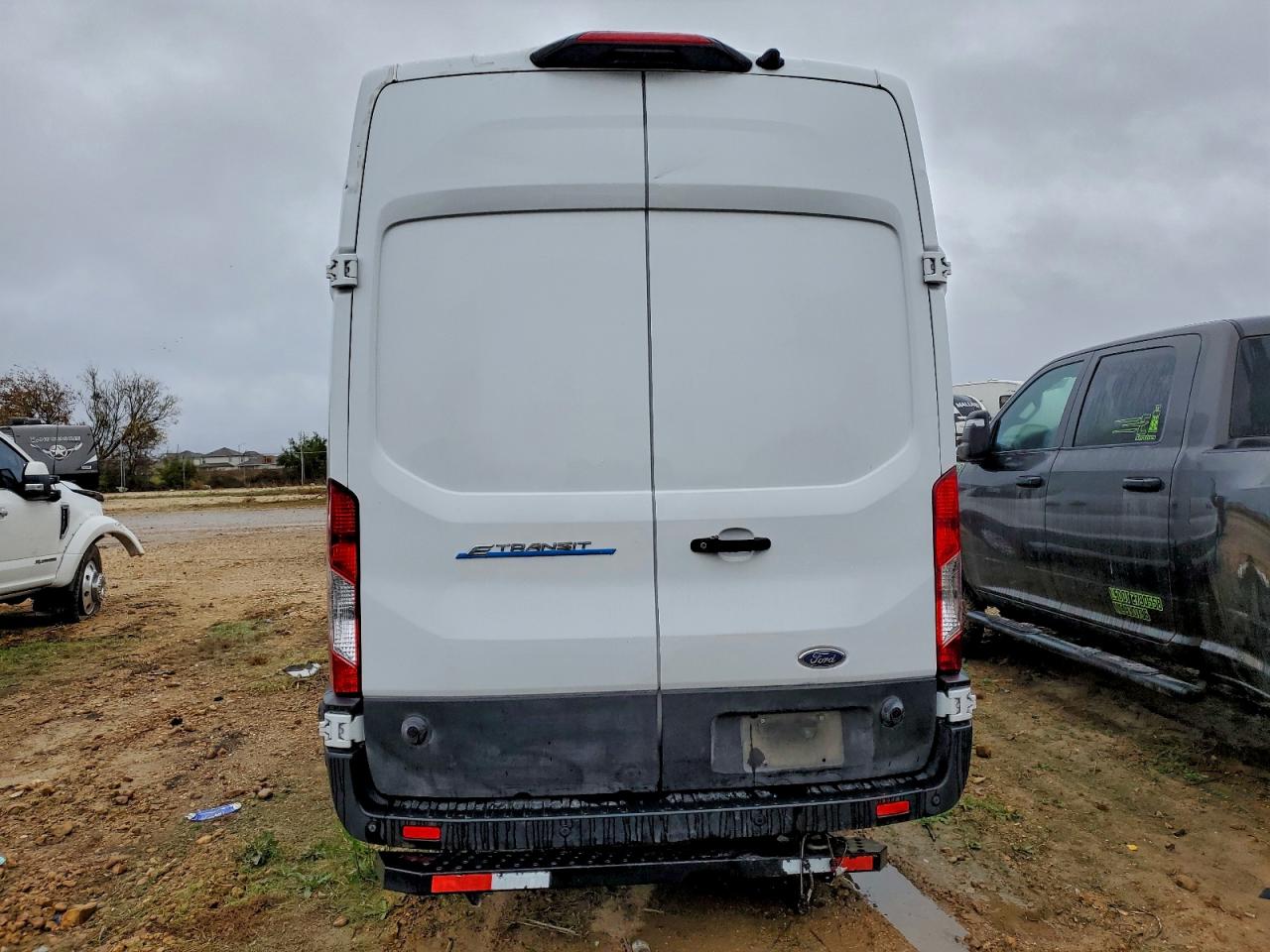 Ford Transit T-350 Image 3