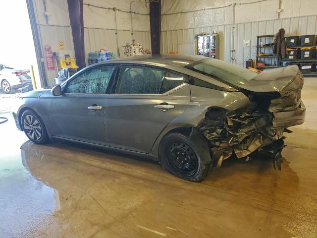 Nissan Altima S Image 9