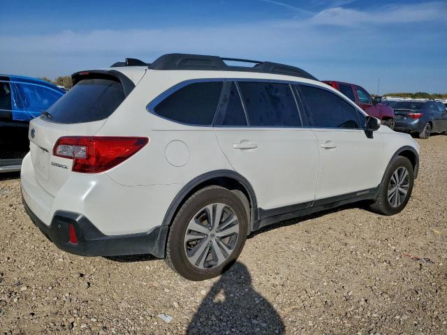 Subaru Outback 2.5i Limited Image 9