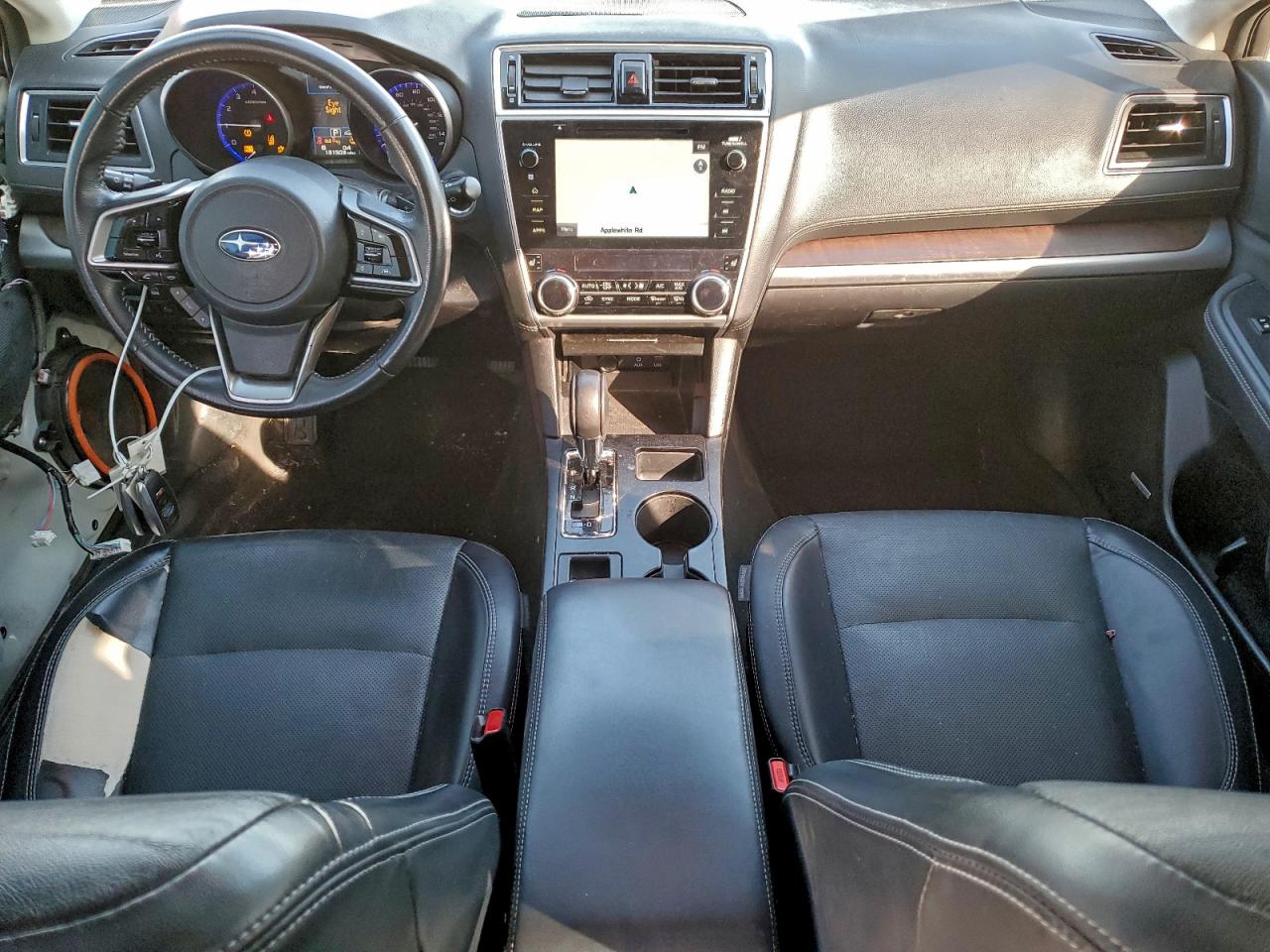 Subaru Outback 2.5i Limited Image 11