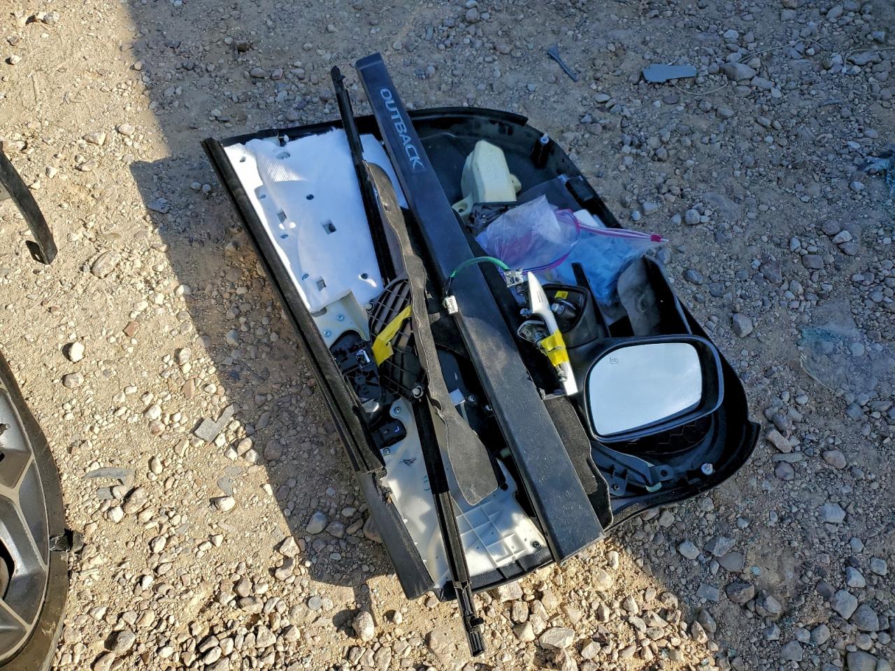 Subaru Outback 2.5i Limited Image 7