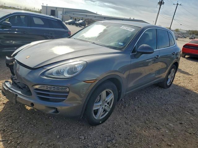  Salvage Porsche Cayenne