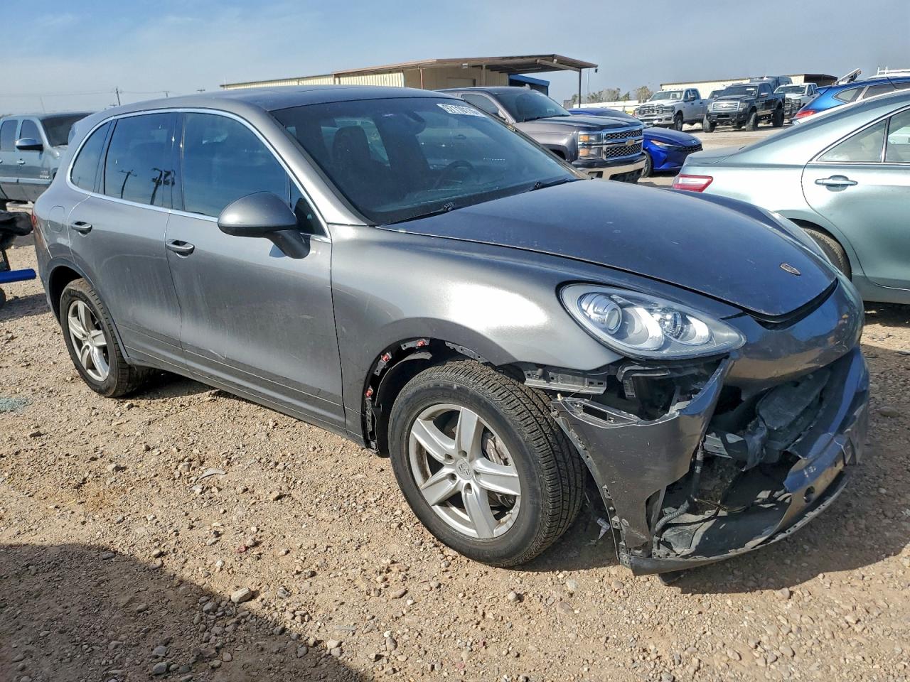 Porsche Cayenne Image 13