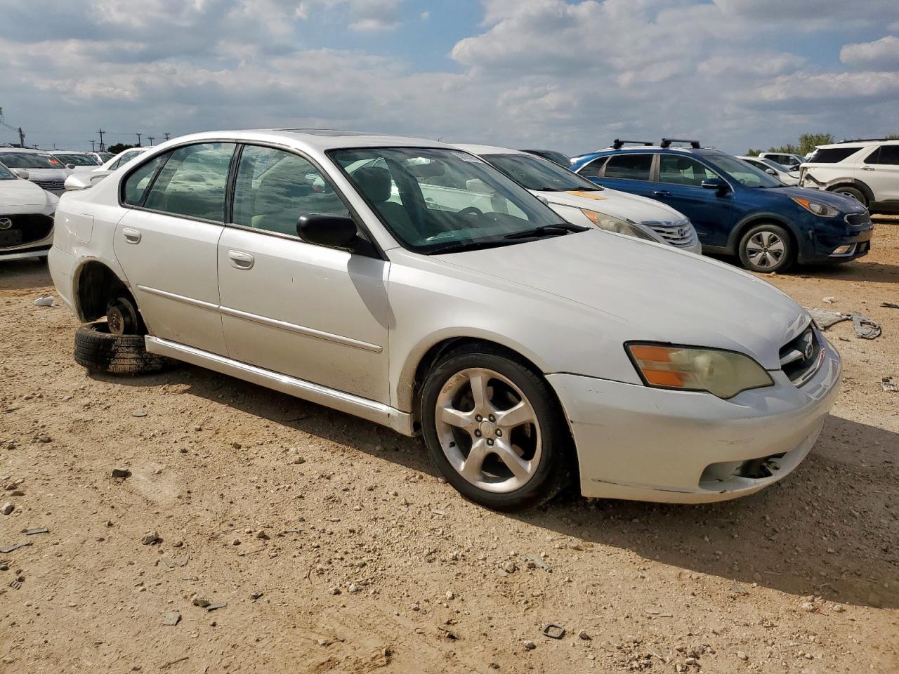 Subaru Legacy 2.5i Image 4