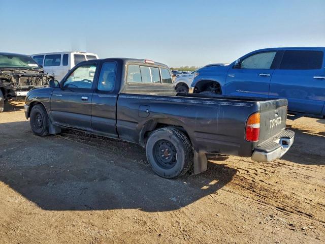 Toyota Tacoma Xtracab Image 8