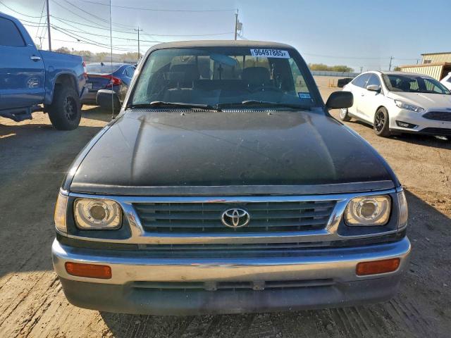 Toyota Tacoma Xtracab Image 2