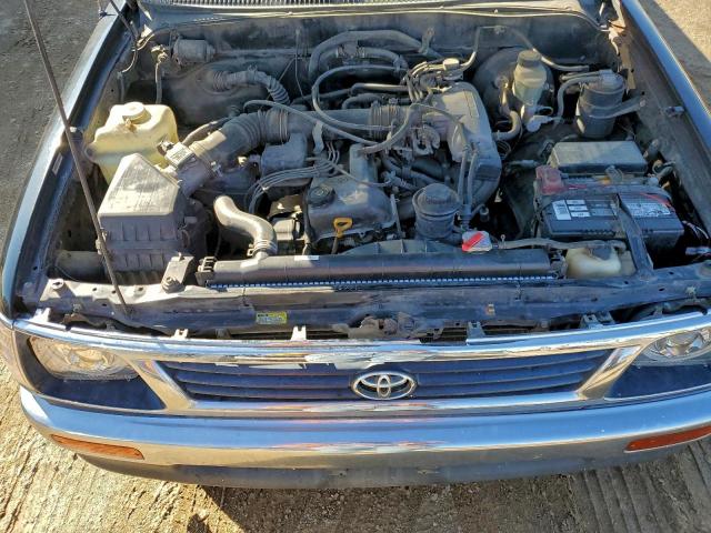 Toyota Tacoma Xtracab Image 10