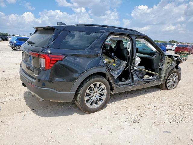 Ford Explorer Active Image 3