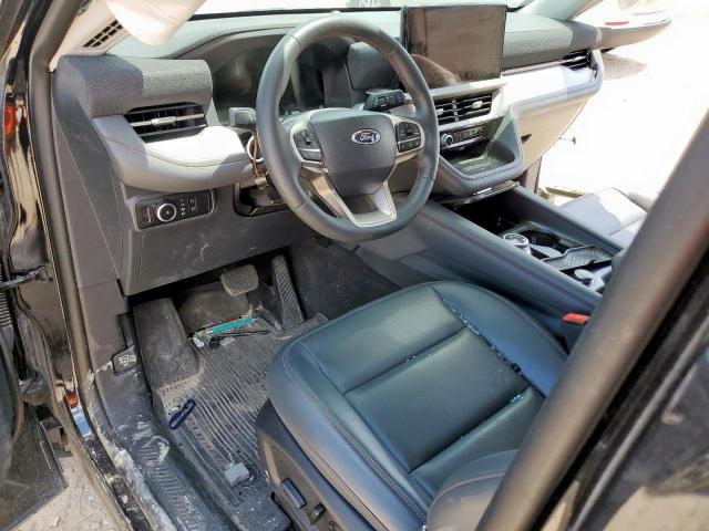 Ford Explorer Active Image 8