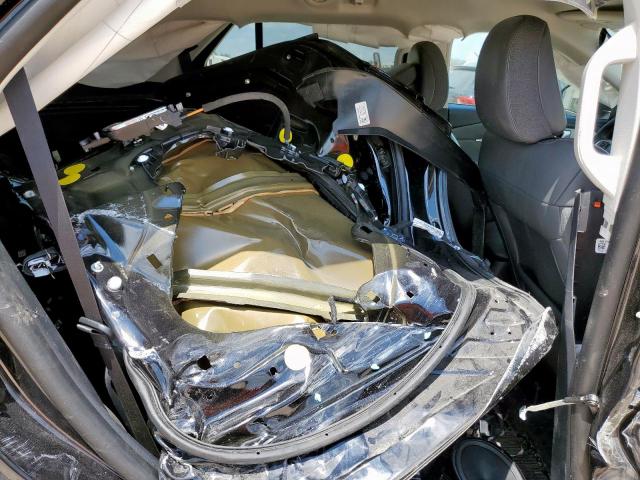 Ford Explorer Active Image 2