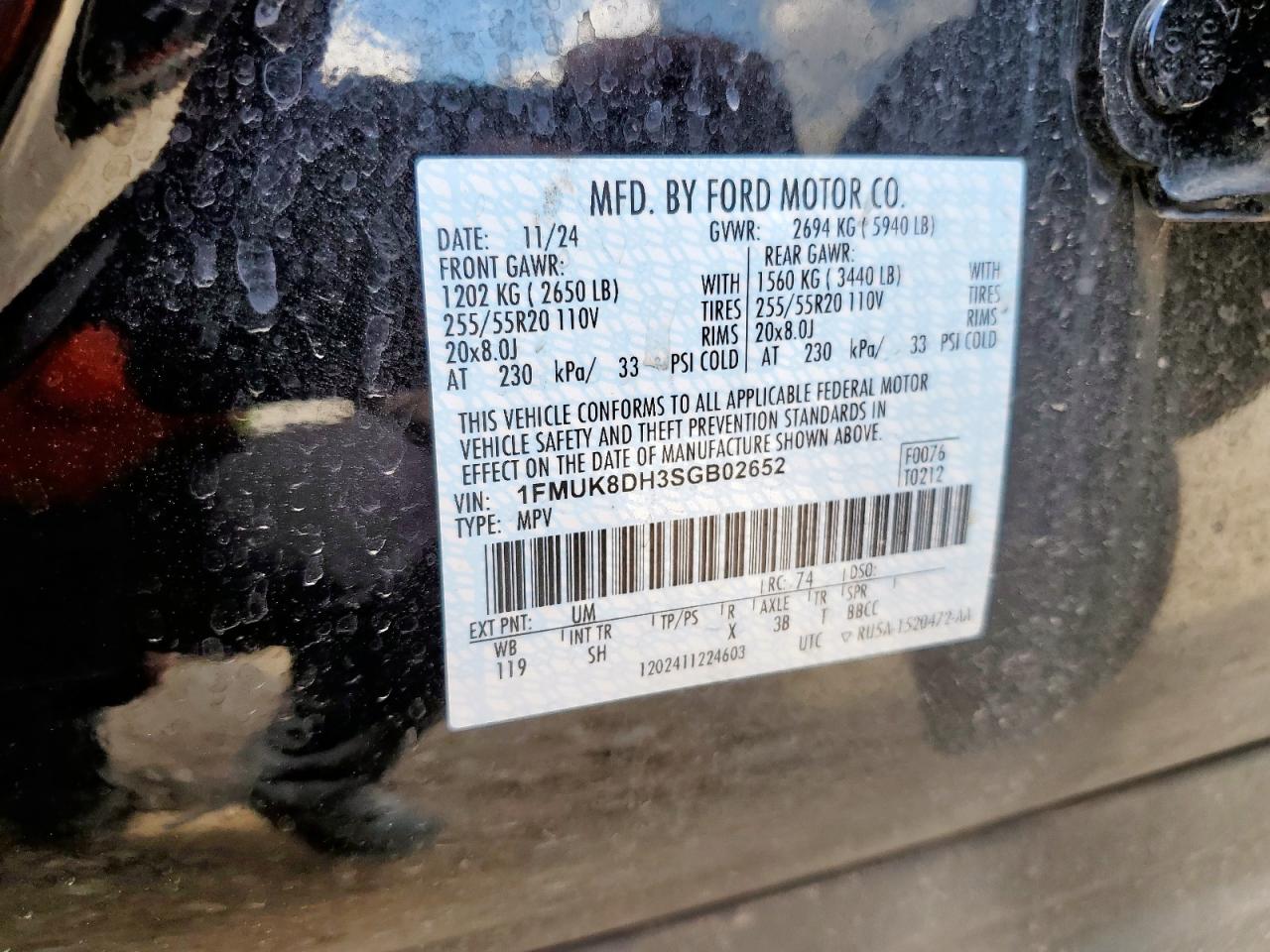 Ford Explorer Active Image 7